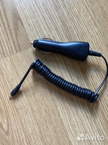 Зарядное устройство Nokia в прикуриватель авто