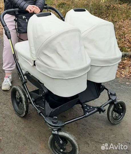 Коляска для двойни Emmaljunga Double Viking