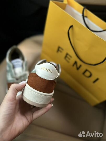 Кроссовки женские fendi натуральная кожа