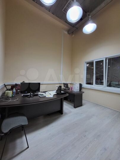 Склад 144 м² 2 эт. и офис 158 кв. м