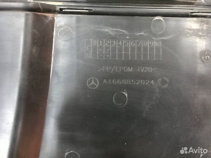 Заглушка заднего бампера Mercedes GL X166