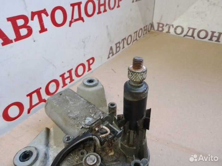 Моторчик дворника задний Peugeot 206