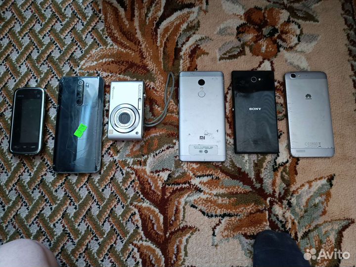 Телефоны на запчасти