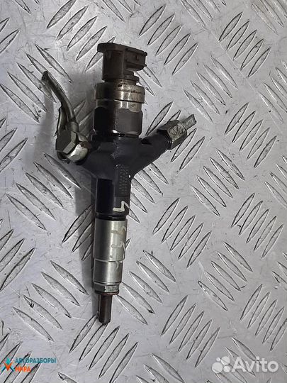 Форсунка Subaru Legacy 4 2009 16613AA030