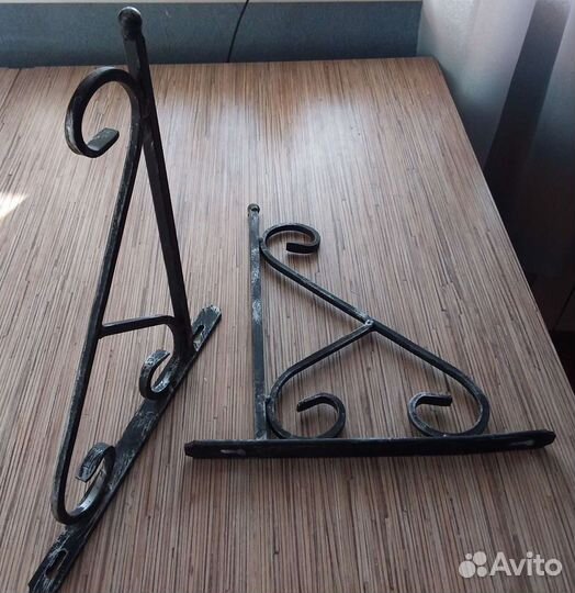 Кронштейн кованый