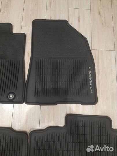 Автомобильные коврики Toyota Highlander