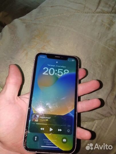 iPhone Xr, 64 ГБ