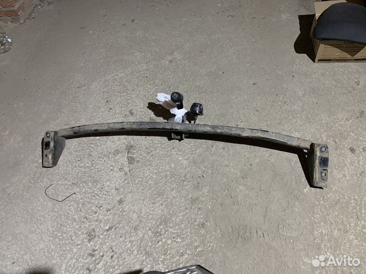 Фаркоп новый Toyota voxy