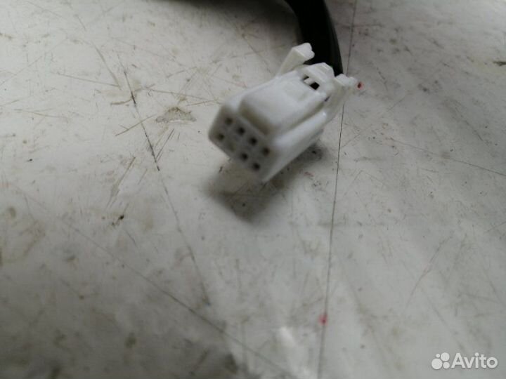 Проводка двери передняя правая Nissan Terrano F4R