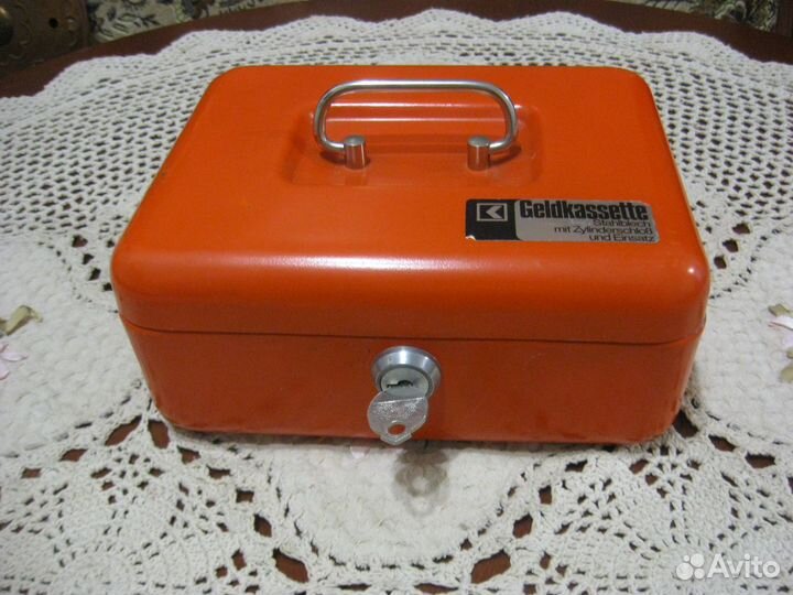 Сейф-касса 2 ключа металл Geldkassette Германия