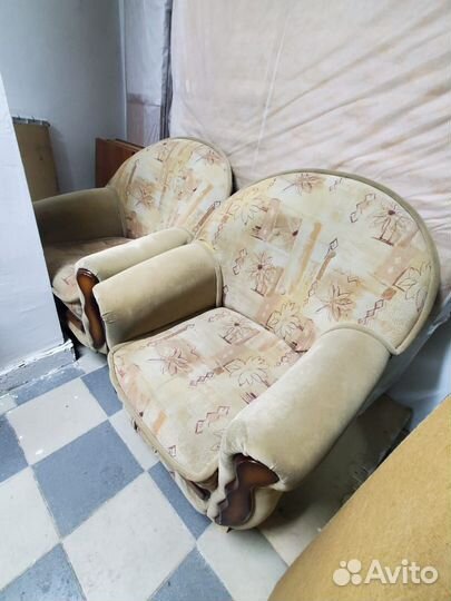 Продам кресла бу