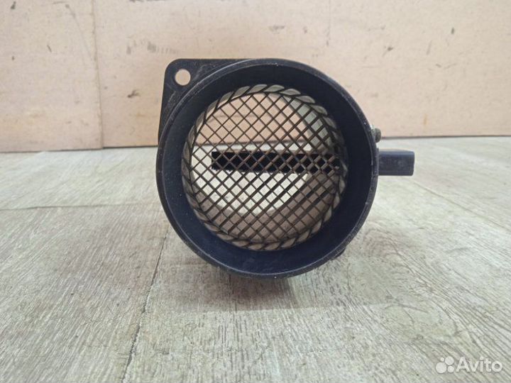 Расходомер воздуха (массметр) Volkswagen Passat B6