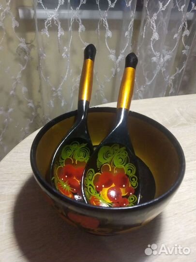 Ложки,тарелка,доска разделочная 