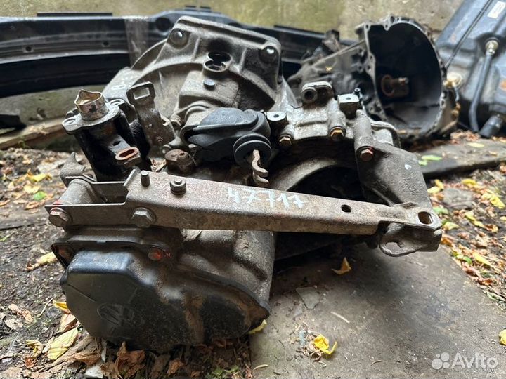 МКПП коробка передач Volkswagen Passat B3