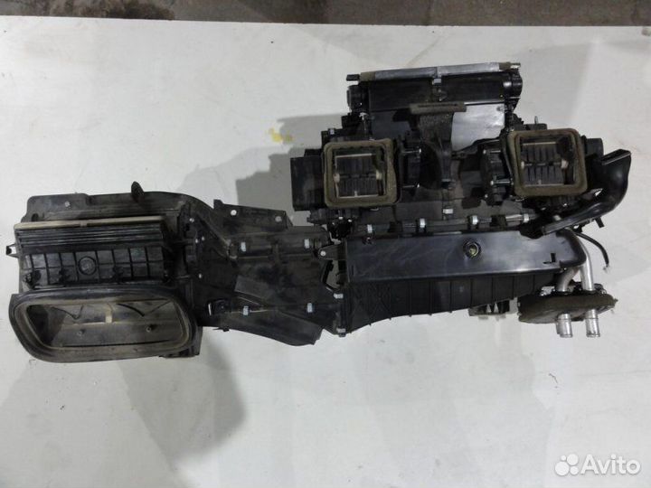 Корпус отопителя передний в сборе (печка)