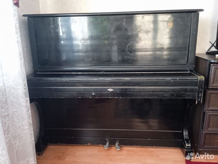 Пианино Сура