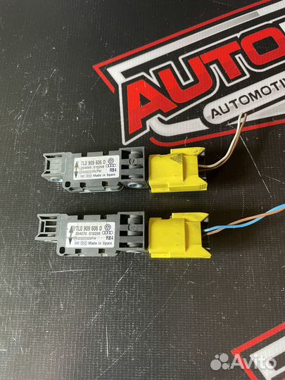 Датчик удара Volkswagen Touareg 7L0909606D