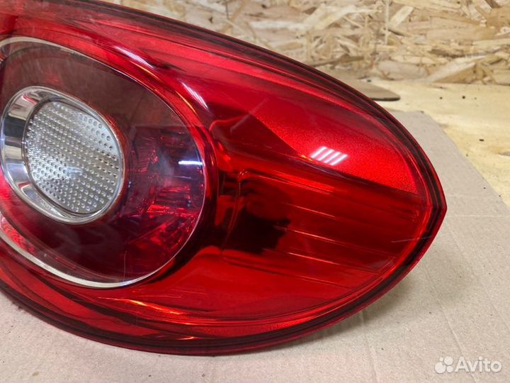 Фонарь задний правый задний правый Volkswagen