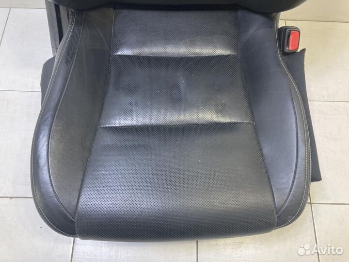 Сиденье переднее правое Lexus GS GS350 L10 GRL10