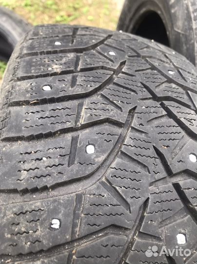Bridgestone Blizzak Spike-02 205/55 R16