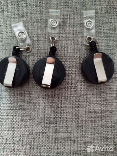 Держатель-рулетка пропуска бейджика