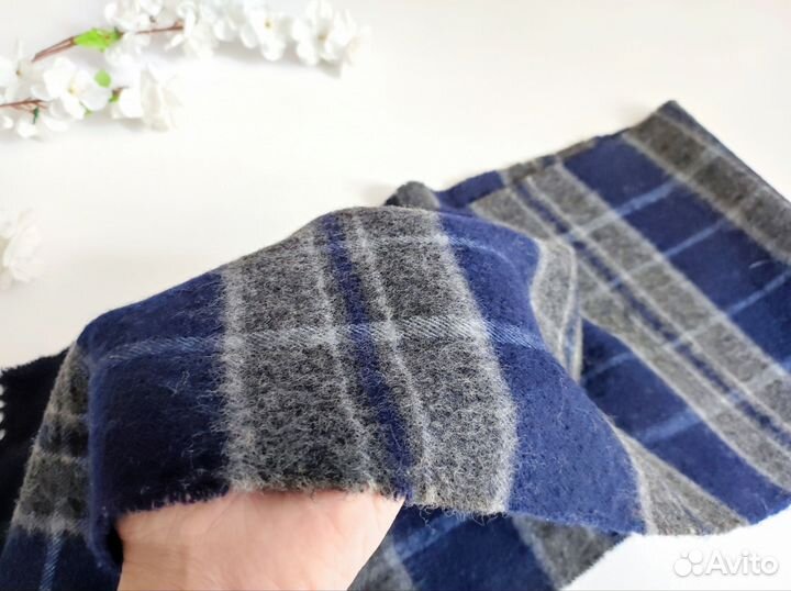Шерстяной шарф синий клетчатый