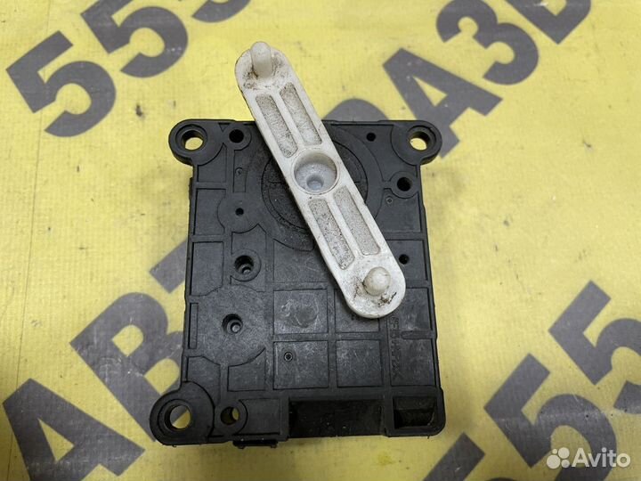 Моторчик заслонки отопителя Kia Cerato