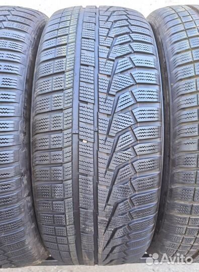 Hankook Winter I'Cept Evo2 W320C 235/55 R19 105V