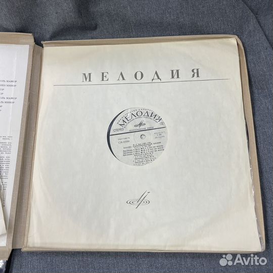 Альбом виниловых пластинок хорошо темпирированный