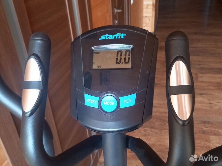 Эллиптический тренажер StarFit
