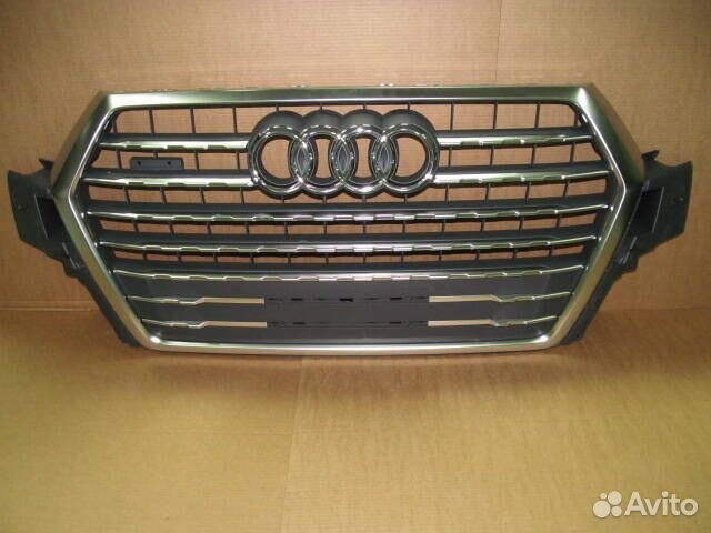 Решетка радиатора Audi Q7 2015