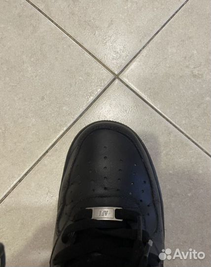 Nike air force 1 mid black