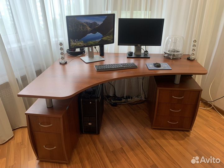 Угловой письменный стол бу