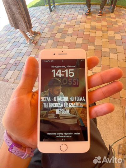 Телефон iPhone 8 plus