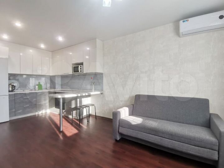 2-к. квартира, 43 м², 16/25 эт.