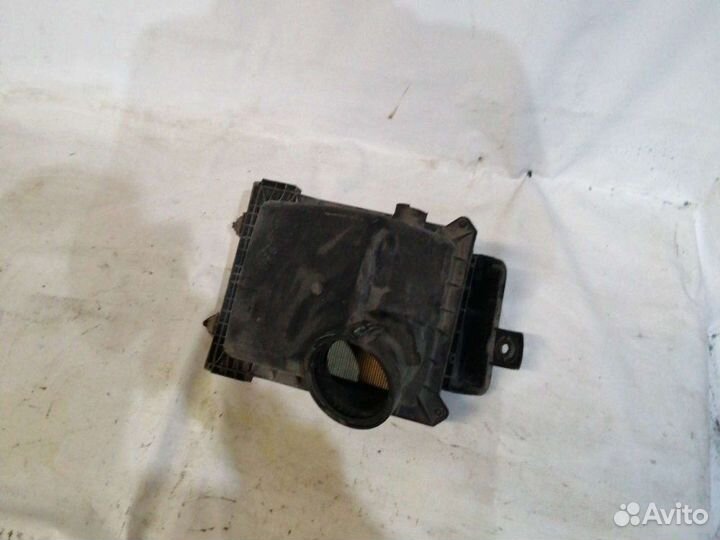 Короб воздушного фильтра Audi A4 B6 211 Л.С. 2001