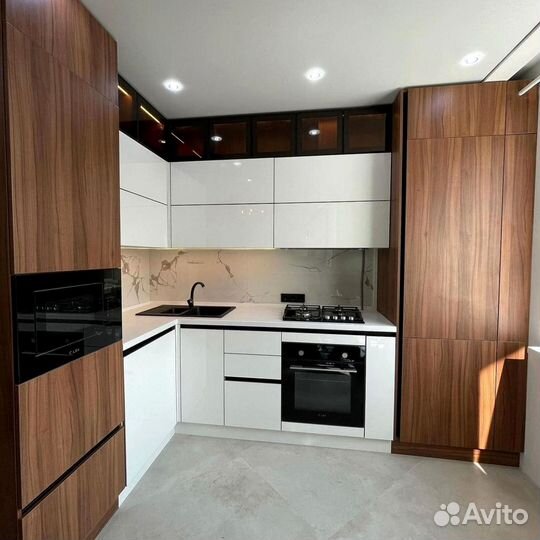 Кухонный гарнитур угловой на заказ