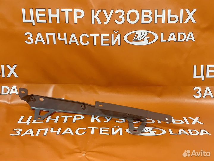 Кронштейн переднего крыла левый granta FL