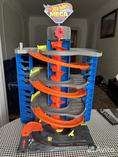 Гоночный трек Hot wheels