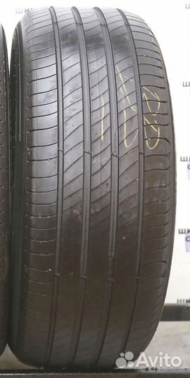 Michelin Primacy 4 235/40 R19 96M