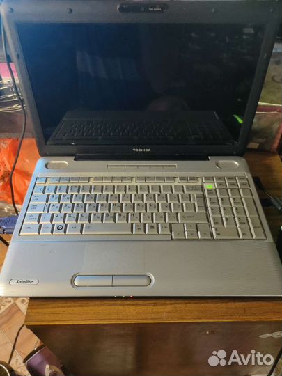 Продам в разбор ноутбук Toshiba L500D-16Q