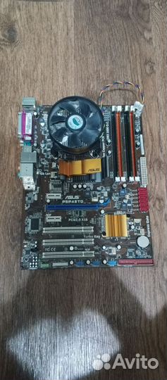 Материнская плата с процессором и памятью