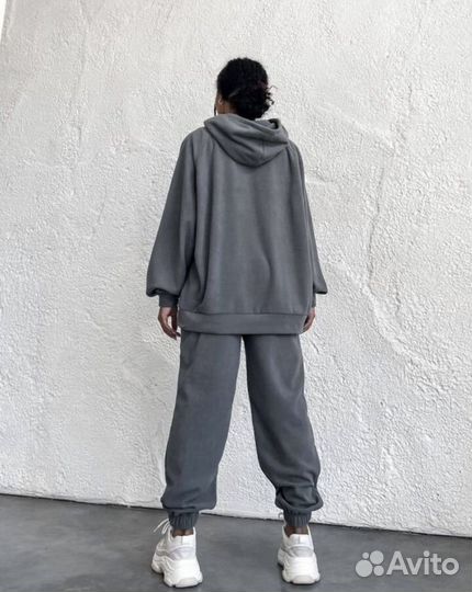 Спортивный костюм женский теплый новый