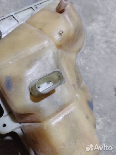 Бачок расширительный Volkswagen Passat B5