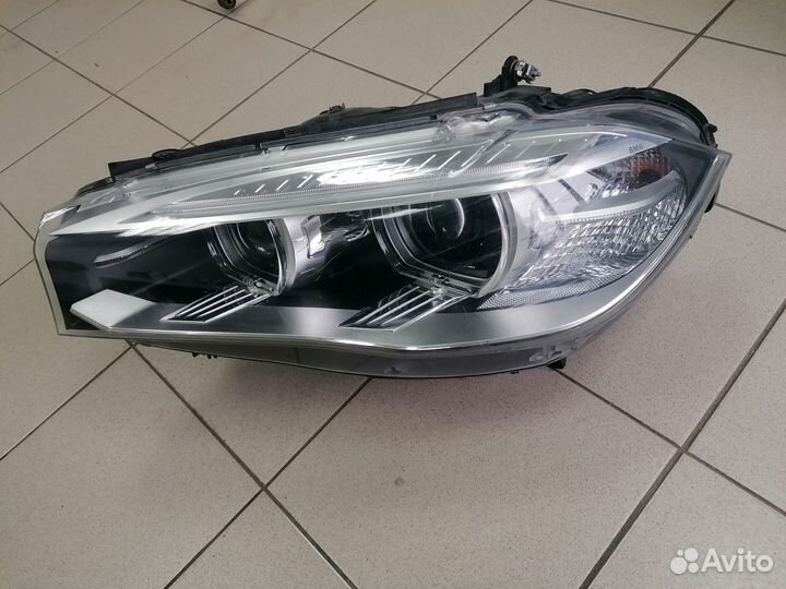 Левая блок фара на BMW X5 F15 (2013-2018)