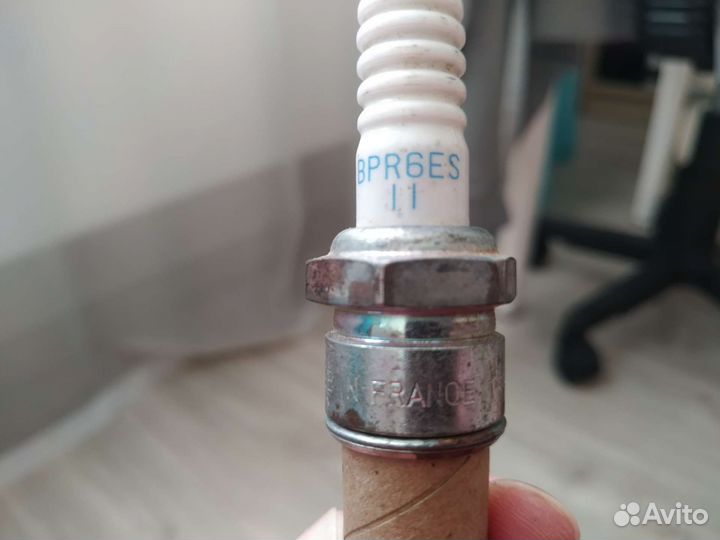 Свечи зажигания NGK BPR6ES-11