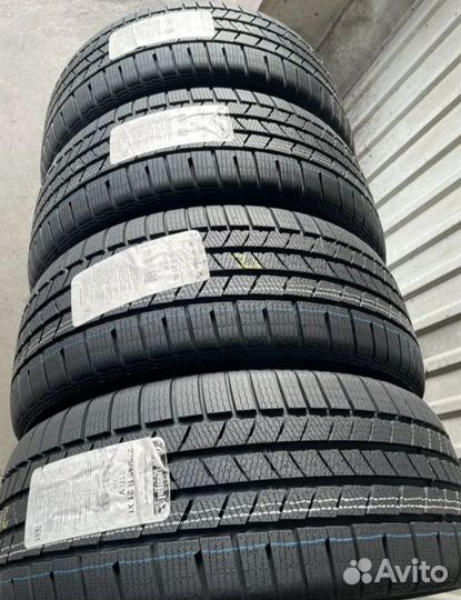 Continental ContiWinterContact TS 870 275/45 R21 110V