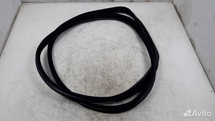 Уплотнитель двери передней правой Mercedes W164