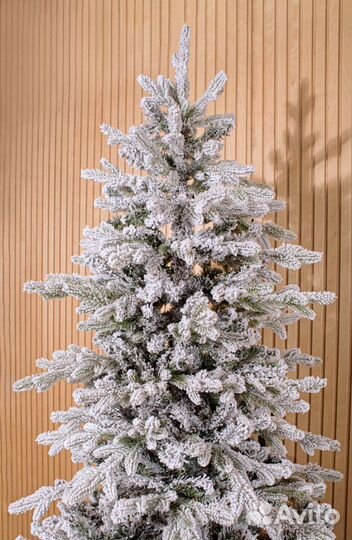 Снежная елка