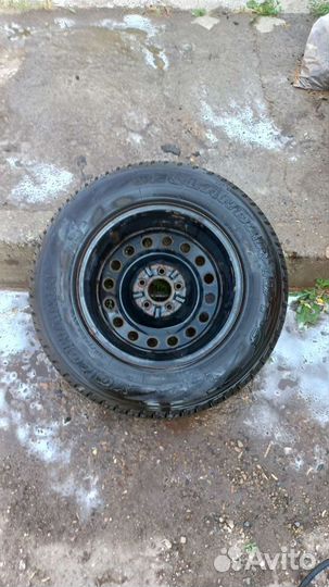 R16 Yokohama Advan A054 215/70, PCD 5x114.3 DIA 67.1